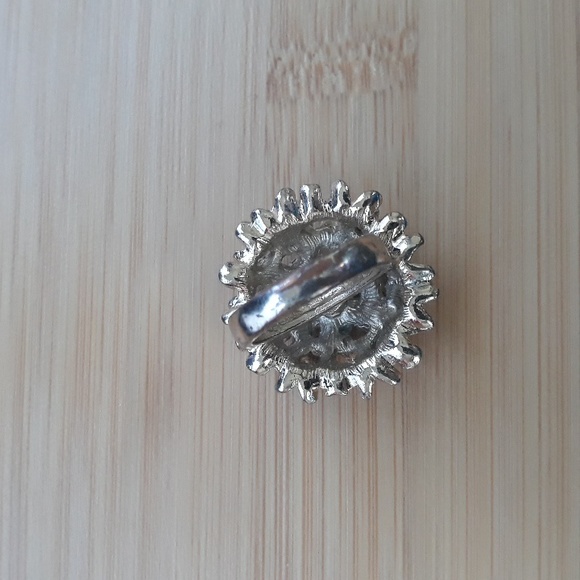 Tiny Flowers and Rhinestones Ladies Ring 7.5 - Picture 6 of 6